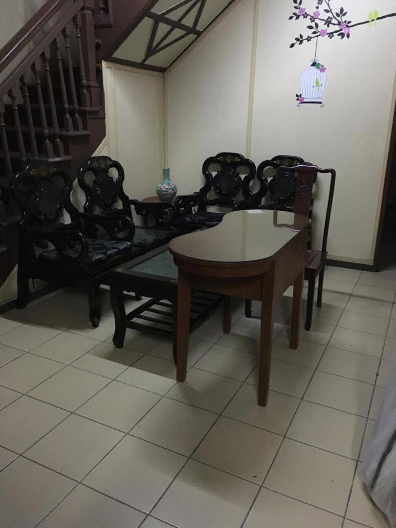Old Penang Hotel - Trang Road Джордж Таун Екстериор снимка