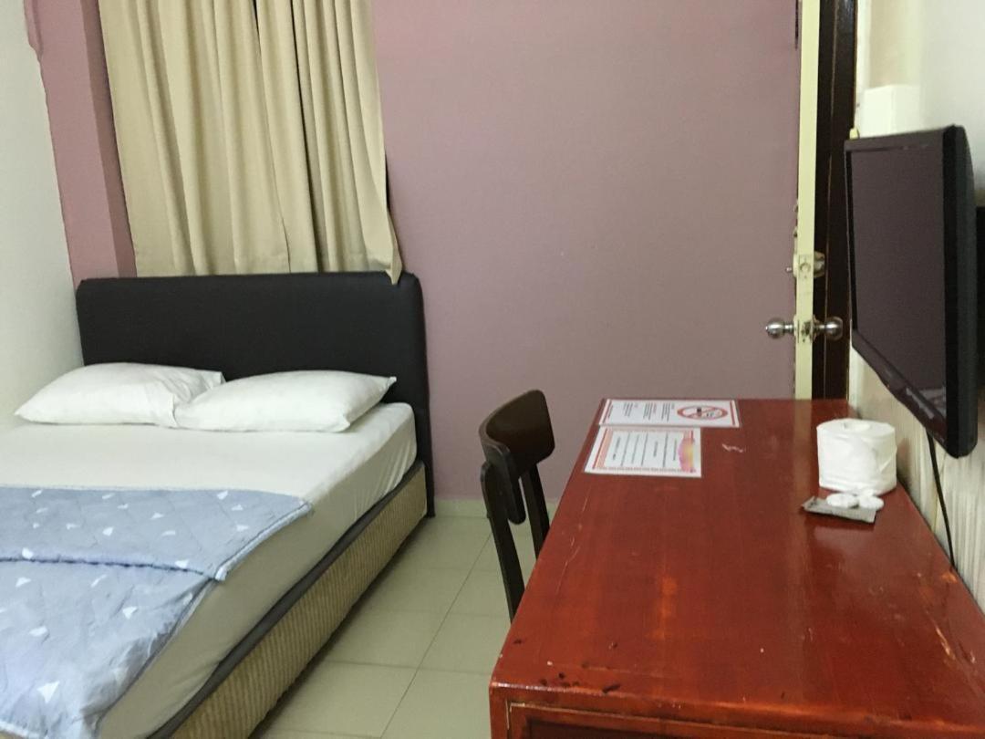 Old Penang Hotel - Trang Road Джордж Таун Екстериор снимка