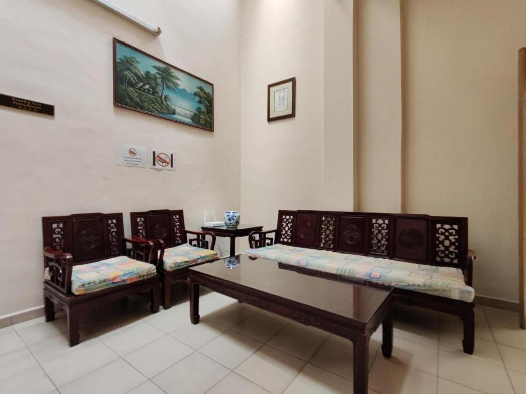 Old Penang Hotel - Trang Road Джордж Таун Екстериор снимка