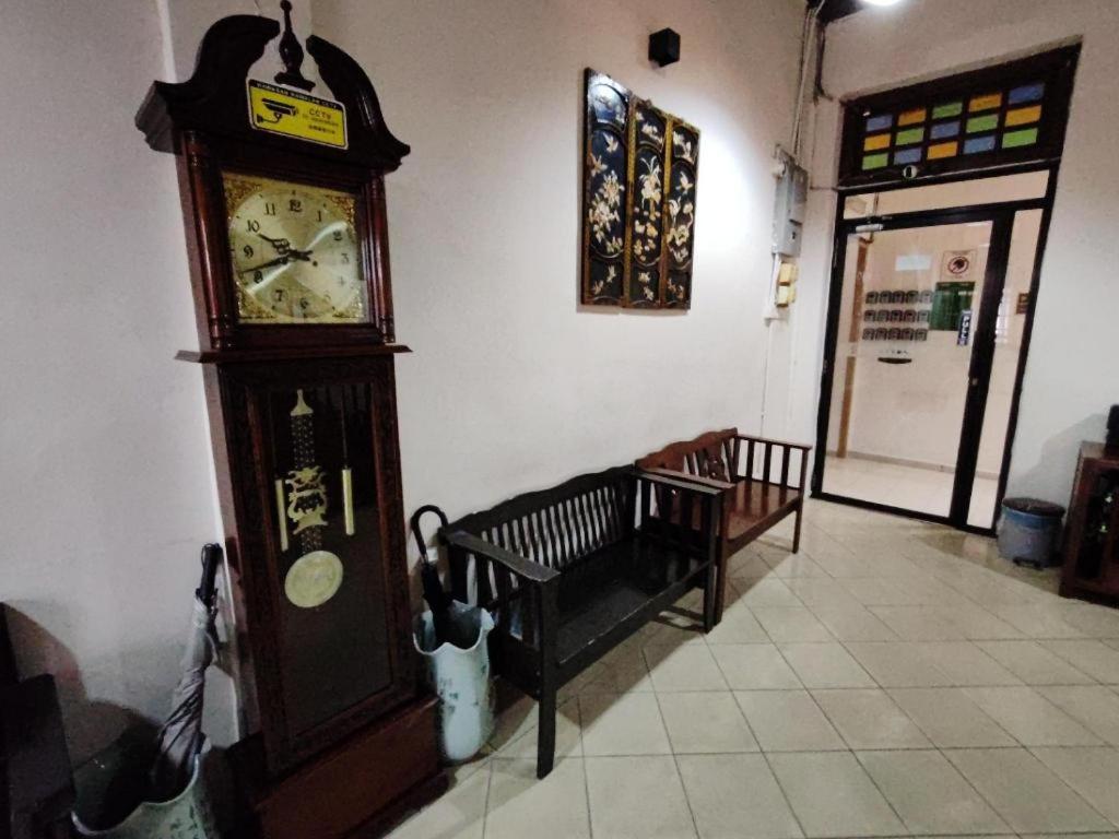 Old Penang Hotel - Trang Road Джордж Таун Екстериор снимка
