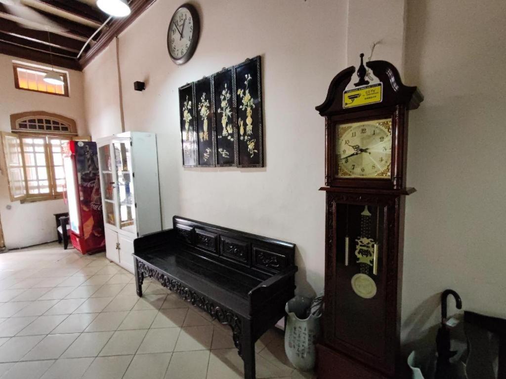 Old Penang Hotel - Trang Road Джордж Таун Екстериор снимка