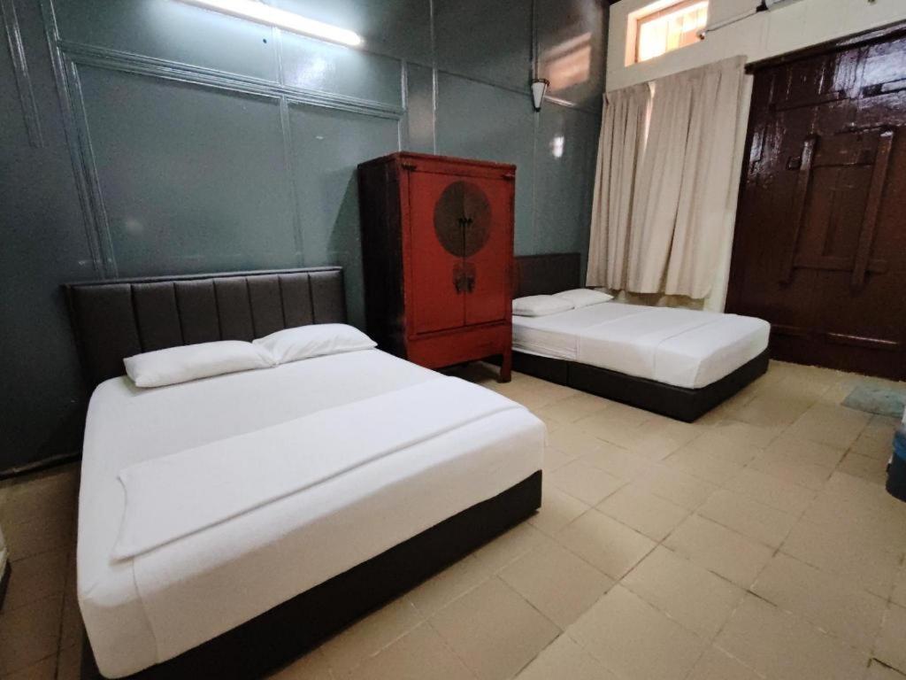 Old Penang Hotel - Trang Road Джордж Таун Екстериор снимка